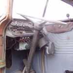 Vypadané budíky, dráty...